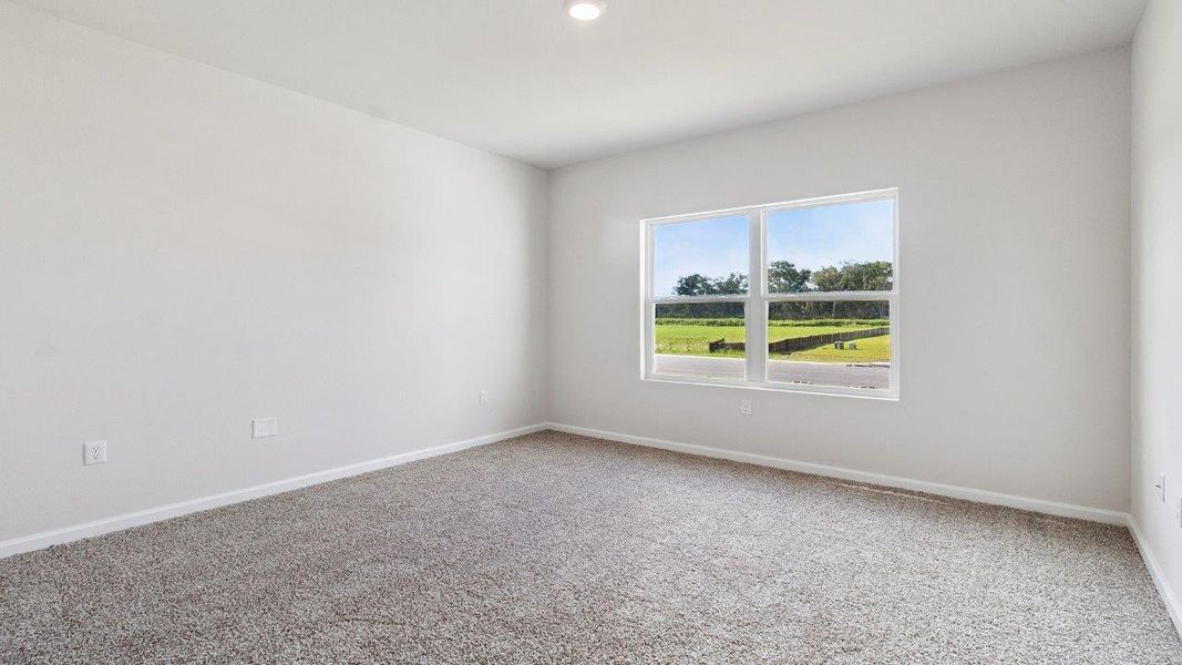 Spacious, unfurnished interior of a new home in Wesley Park, Crawfordville (Image 17).