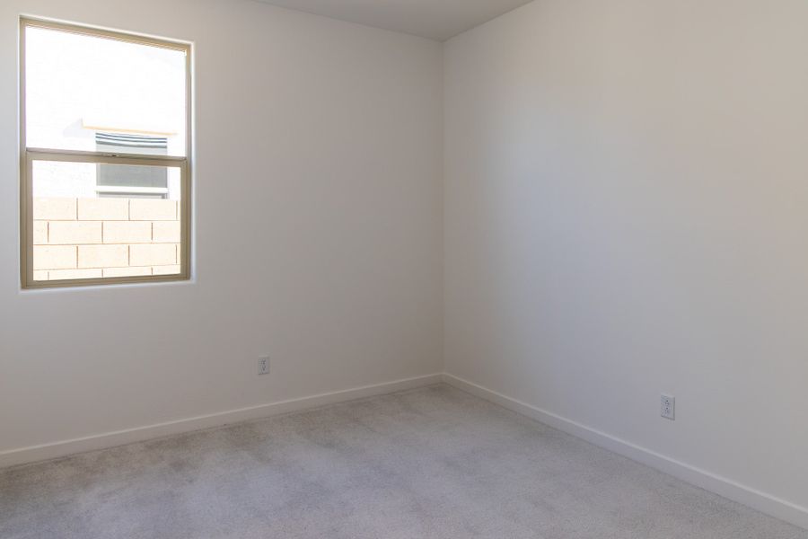 Spacious, unfurnished interior of a new home in Rancho Santa Rosa, Maricopa (Image 15).