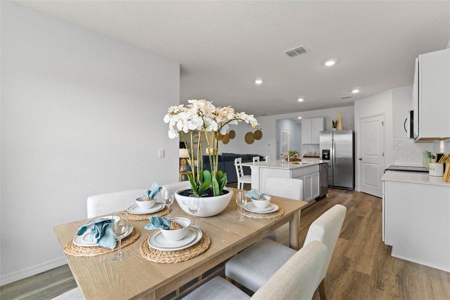 Furnished interior view inside a new home in Fountain View, Ormond Beach (Image 31).