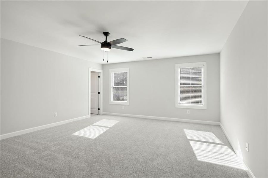 Spacious, unfurnished interior of a new home in Oak Valley Estates, Marietta (Image 48).