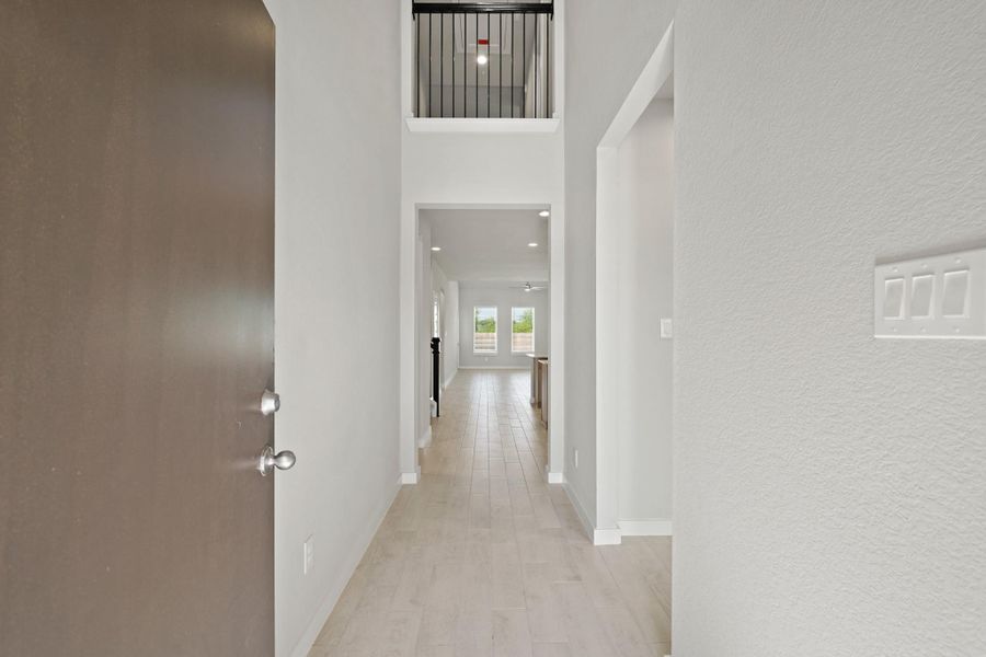 Spacious, unfurnished interior of a new home in Briarwood Crossing, Rosenberg (Image 17). Spacious, unfurnished interior of a new home in Briarwood Crossing, Rosenberg (Image 17).
