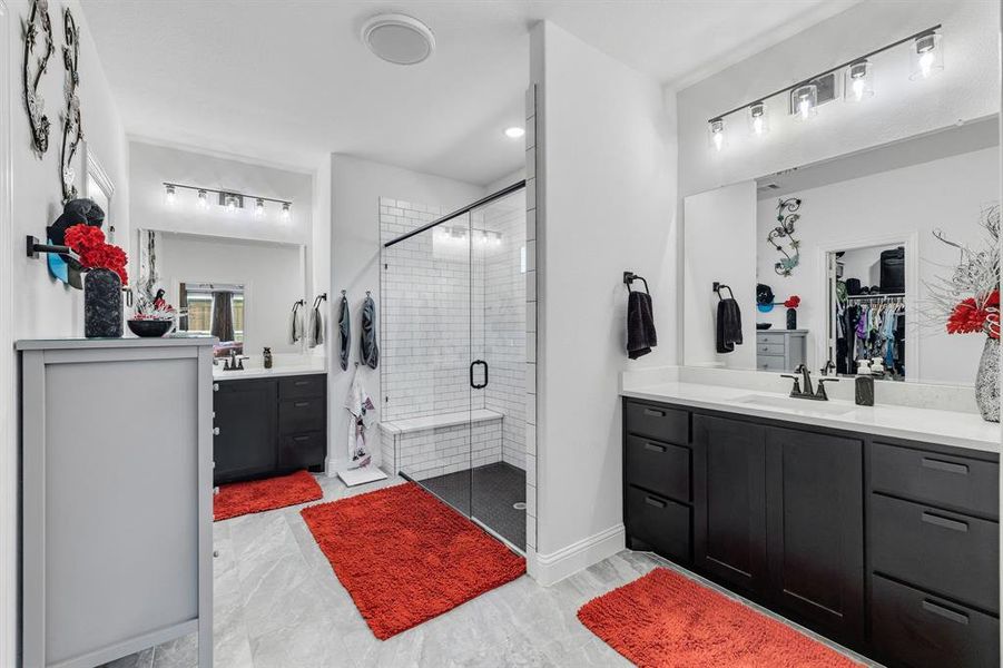 Furnished interior view inside a new home in , Prosper (Image 17).