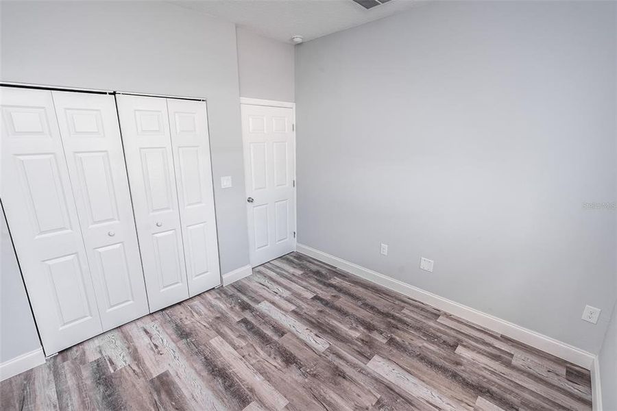 Spacious, unfurnished interior of a new home in , Lake Wales (Image 23).