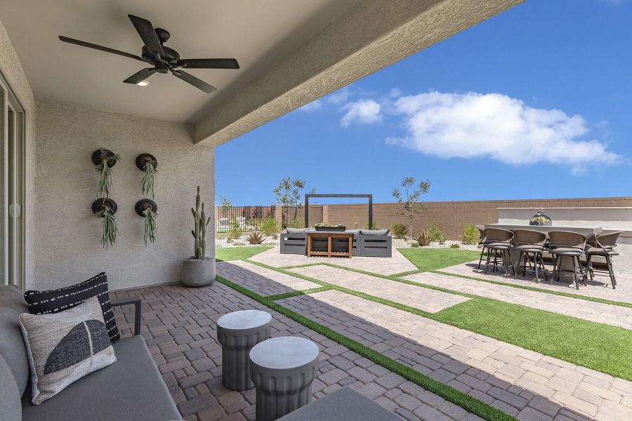 Representative exterior details of a home built from the Brandy by Mattamy Homes in Rosewood Heights, San Tan Valley (Image 4).