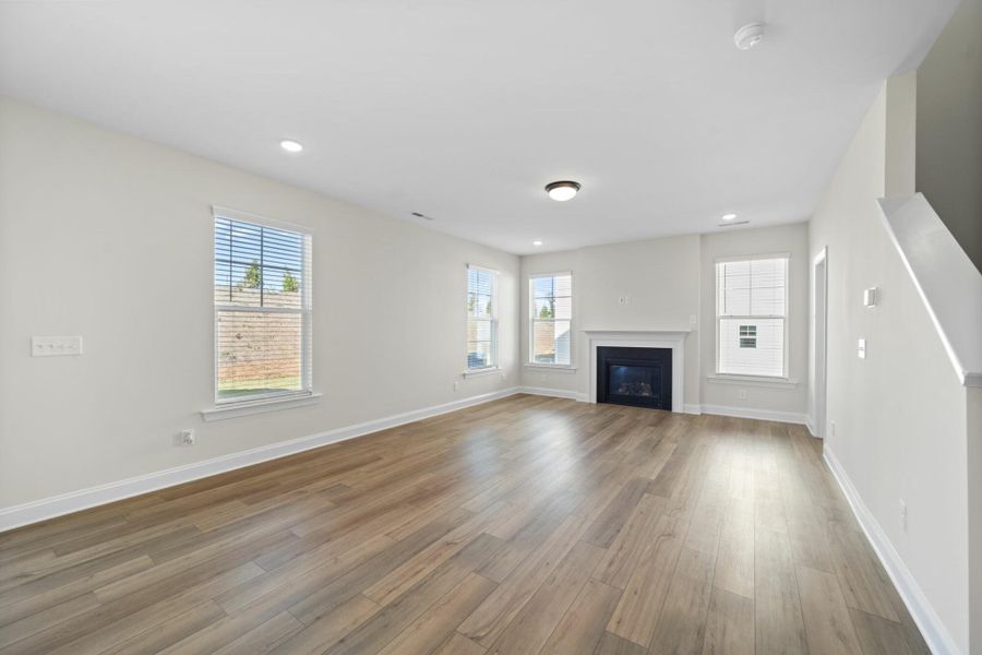 Spacious, unfurnished interior of a new home in Pisgah Park, Kernersville (Image 22).
