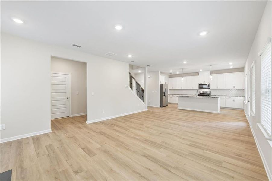 Spacious, unfurnished interior of a new home in Martin Springs - Estate Series, Lawrenceville (Image 37). Spacious, unfurnished interior of a new home in Martin Springs - Estate Series, Lawrenceville (Image 37).