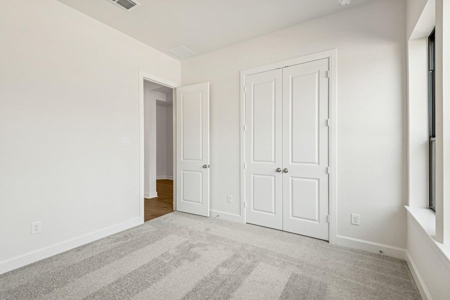 REPRESENTATIVE PHOTO – Photo does not represent actual home options and selections. Ask Sales Consultant for specific selections. REPRESENTATIVE PHOTO – Photo does not represent actual home options and selections. Ask Sales Consultant for specific selections.