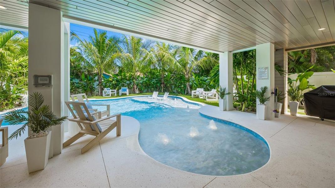 Exterior details and patio area of a home in , Sarasota (Image 30).