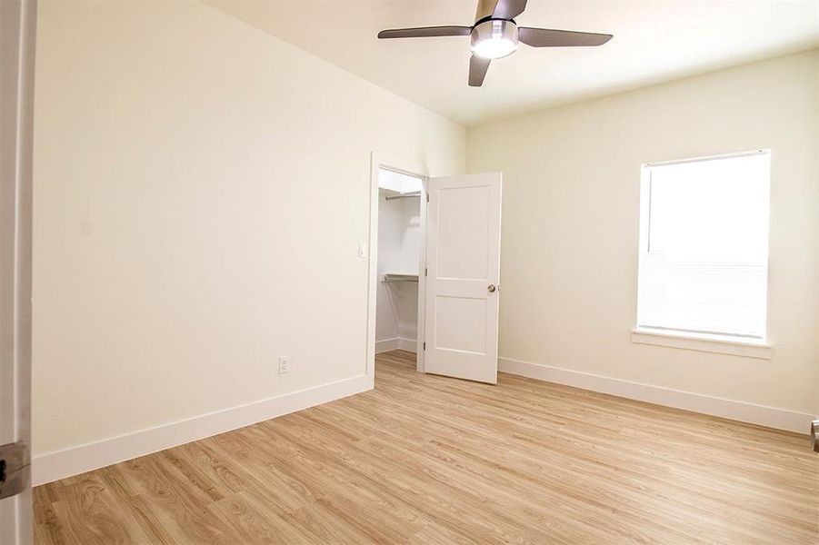 Spacious, unfurnished interior of a new home in , Grand Saline (Image 22).