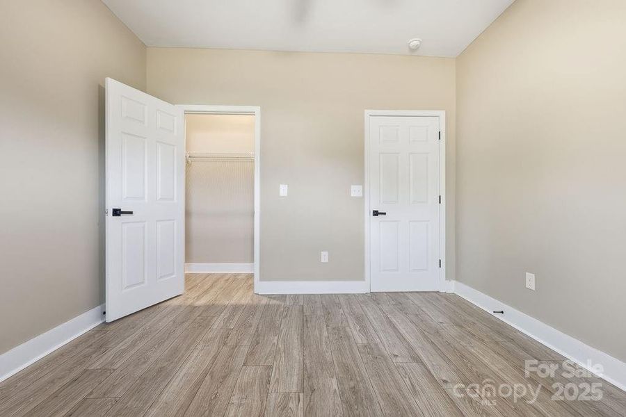 Spacious, unfurnished interior of a new home in , Hendersonville (Image 38).