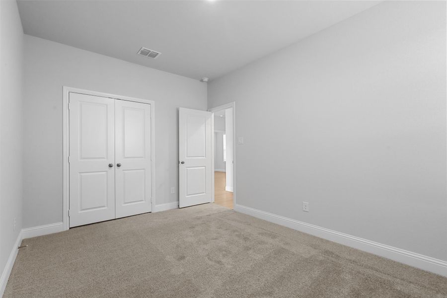 Representative unfurnished interior of a home built from the Garrison I by Cheldan Homes in Stoneview, Glen Rose (Image 41).