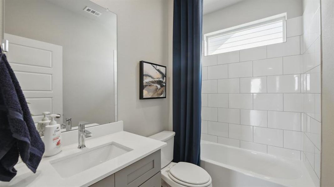 Furnished interior view inside a new home in Treeline, Justin (Image 15).