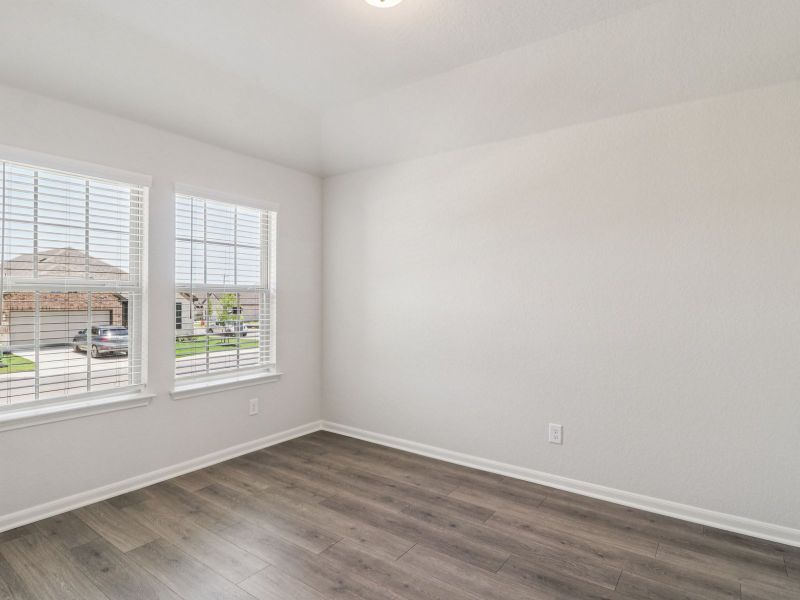 Spacious, unfurnished interior of a new home in Kallison Ranch, San Antonio (Image 35).