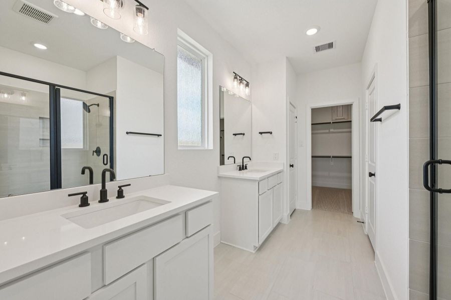 14462 Trumpet Ln Primary Bath 14462 Trumpet Ln Primary Bath