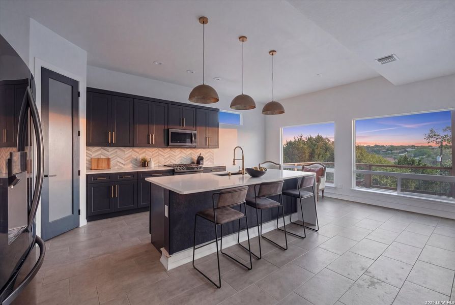 Furnished interior view inside a new home in , Canyon Lake (Image 14).