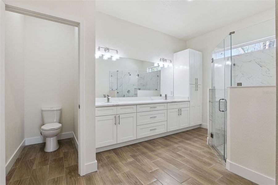 Furnished interior view inside a new home in , Deltona (Image 9).