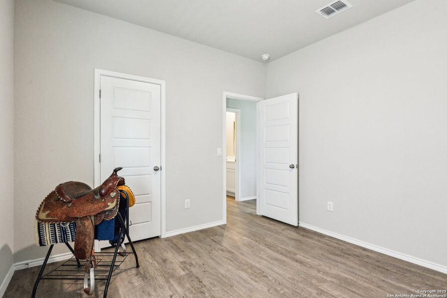 Furnished interior view inside a new home in Lonesome Dove, San Antonio (Image 15). Furnished interior view inside a new home in Lonesome Dove, San Antonio (Image 15).