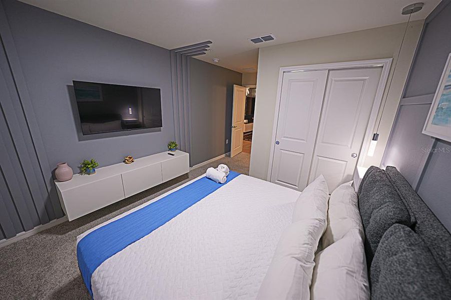 Furnished interior view inside a new home in , Clermont (Image 15).