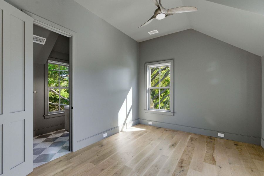 Spacious, unfurnished interior of a new home in , Sullivan's Island (Image 30).