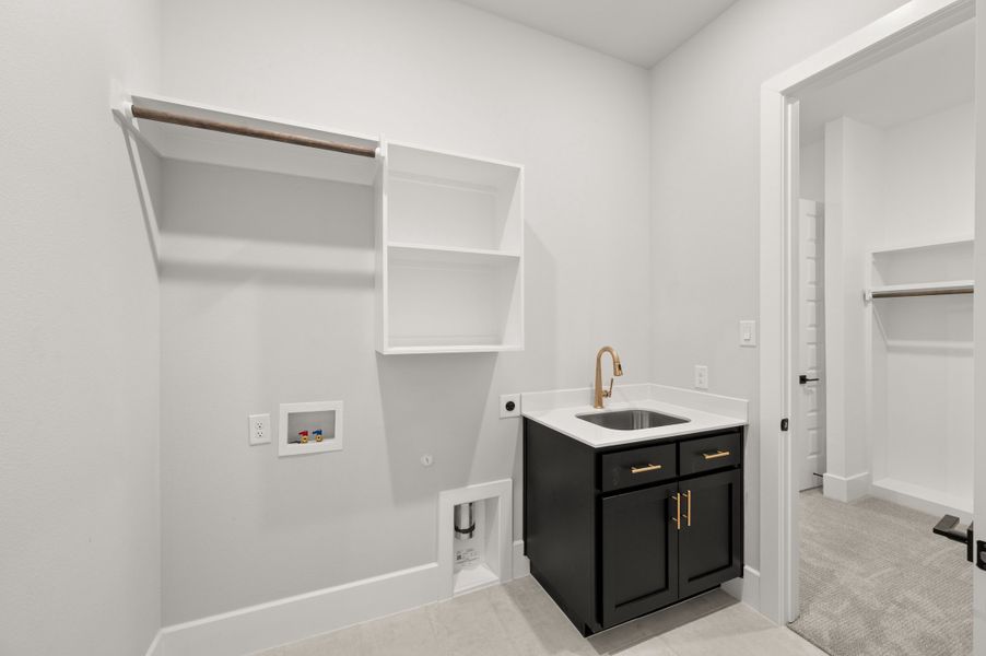 Image 31 representing the Aspen by Stonefield Homes in Rio Vista at Kelly Ranch, Aledo, TX.