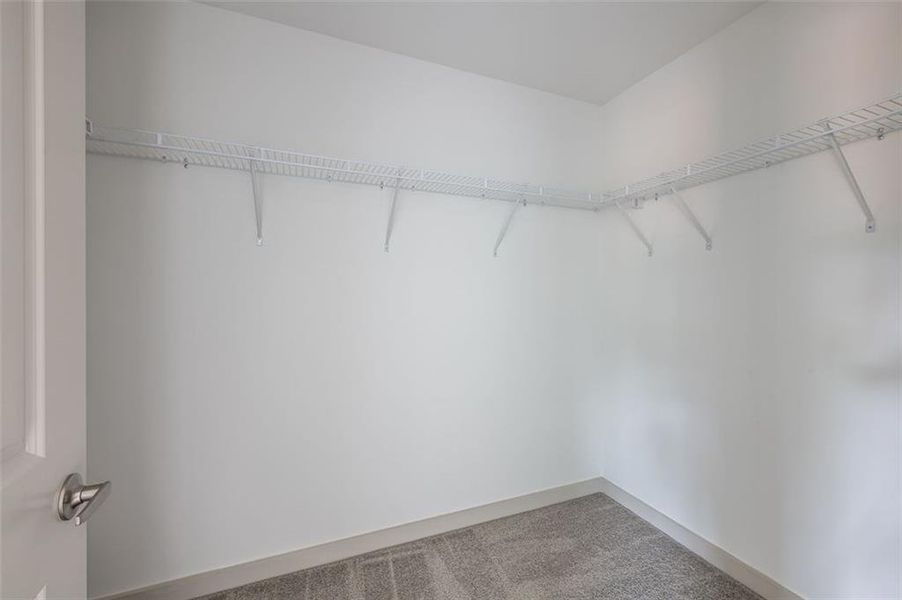 Spacious, unfurnished interior of a new home in , Lawrenceville (Image 9).