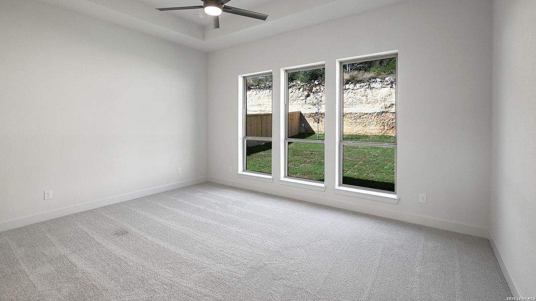 Spacious, unfurnished interior of a new home in Hidden Canyon, San Antonio (Image 25).