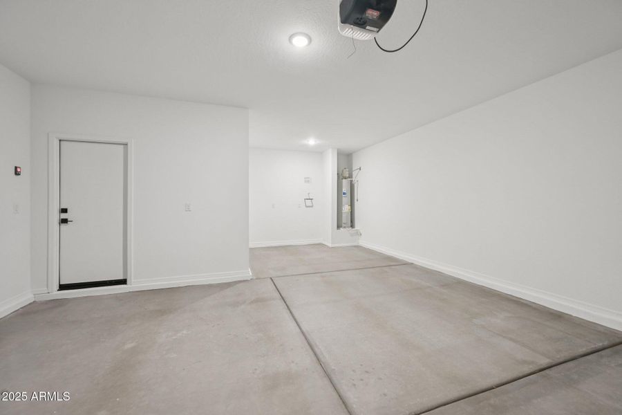 32-web-or-mls-W Bowker St-S2607-032