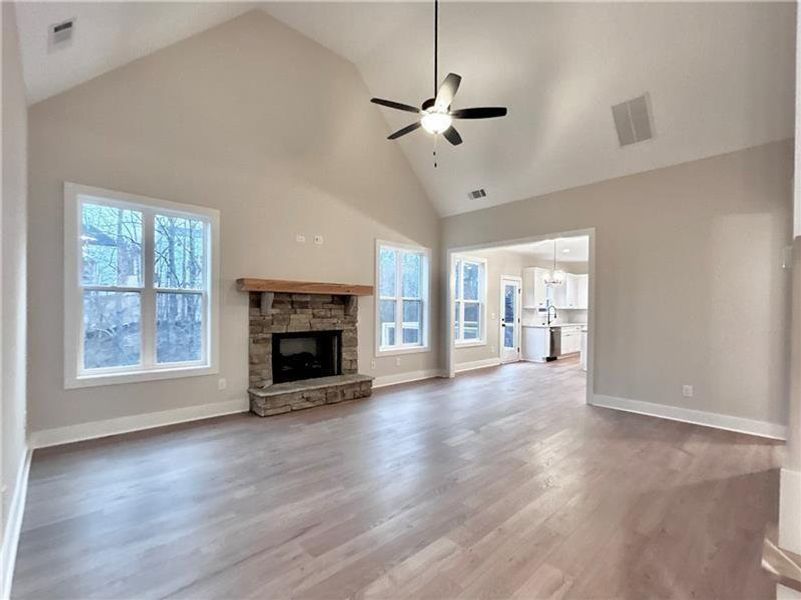 Spacious, unfurnished interior of a new home in , Cartersville (Image 20).