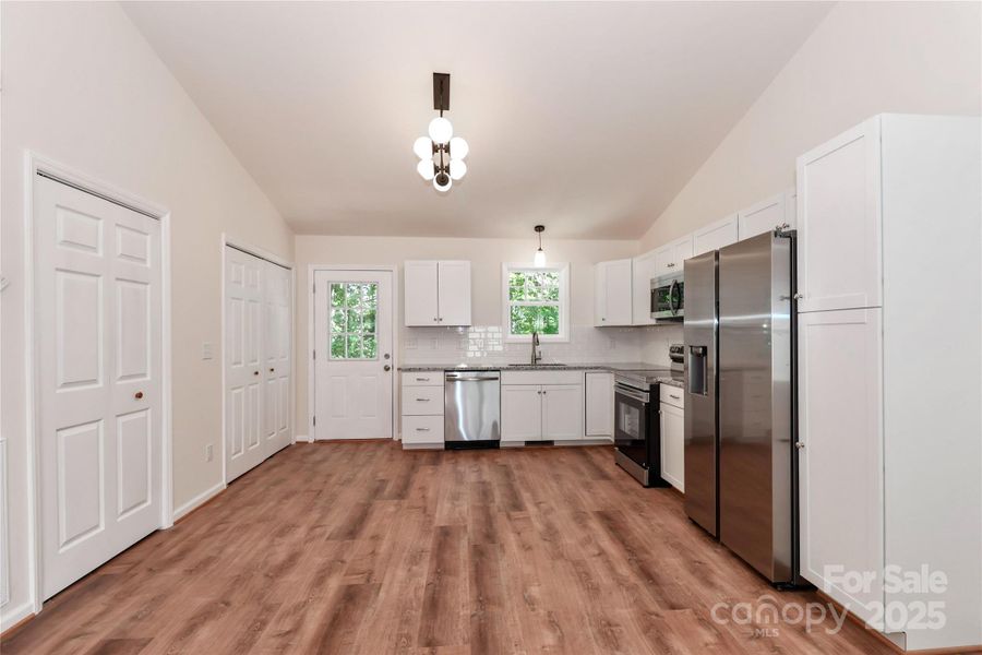 Image 27 of a home in .