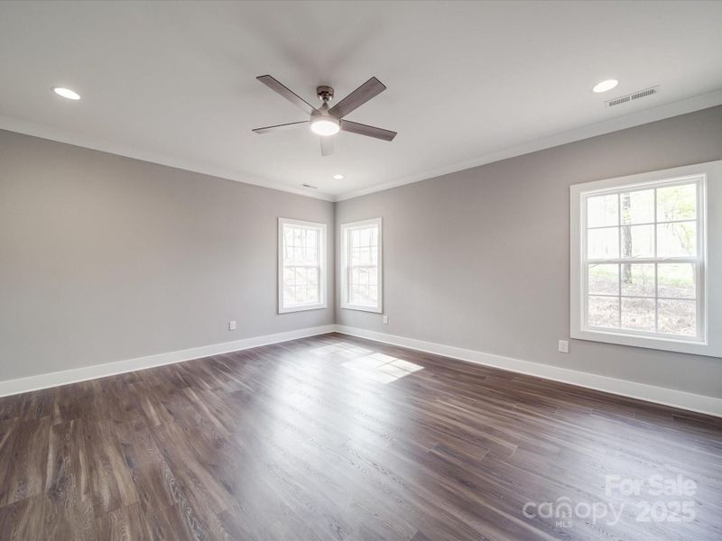 Spacious, unfurnished interior of a new home in , Lancaster (Image 16).