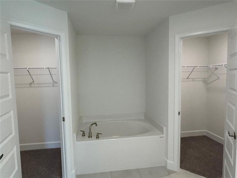 Image 25 of a home in North Port. Image 25 of a home in North Port.