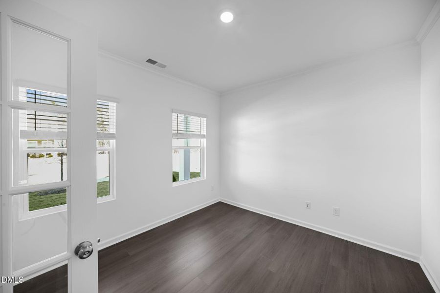 SUN_SherriDowns_Pic_Tessa-15