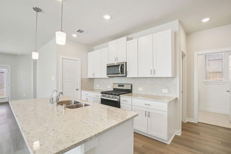 Photo is not of the actual home but is an inspirational photo of builder’s model home and may depict options, furnishings, and/or decorator features that are not included. Photo is not of the actual home but is an inspirational photo of builder’s model home and may depict options, furnishings, and/or decorator features that are not included.