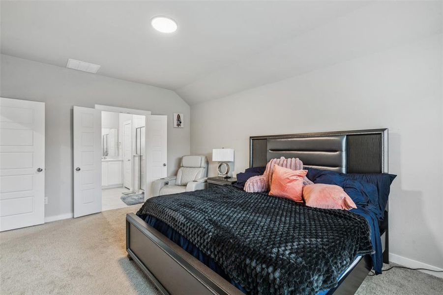 Furnished interior view inside a new home in , Red Oak (Image 12).