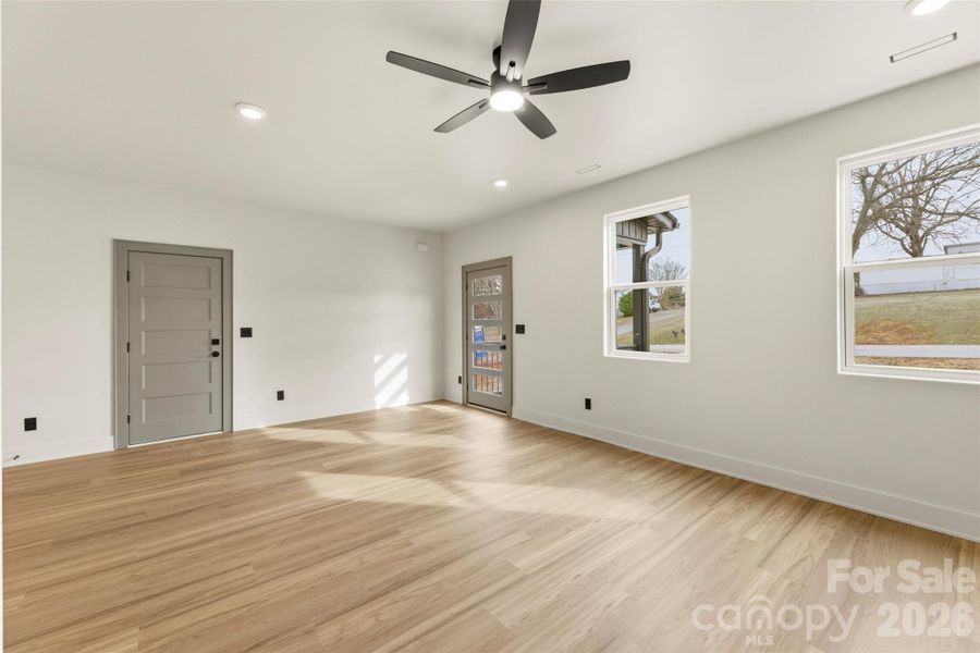 Spacious, unfurnished interior of a new home in , Concord (Image 23).