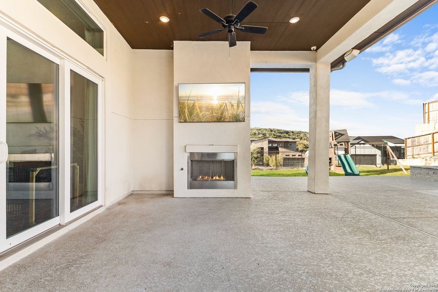 Exterior details and patio area of a home in , San Antonio (Image 2).