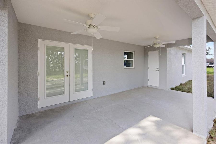 Exterior details and patio area of a home in , Ocala (Image 4). Exterior details and patio area of a home in , Ocala (Image 4).