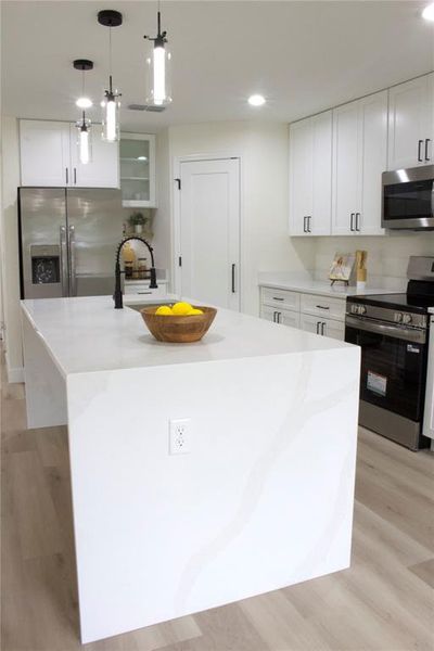 Furnished interior view inside a new home in , Ocala (Image 7).