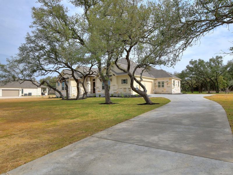 Image 179 representing the Siena II by Giddens Homes in Clearwater Ranch, Liberty Hill, TX.
