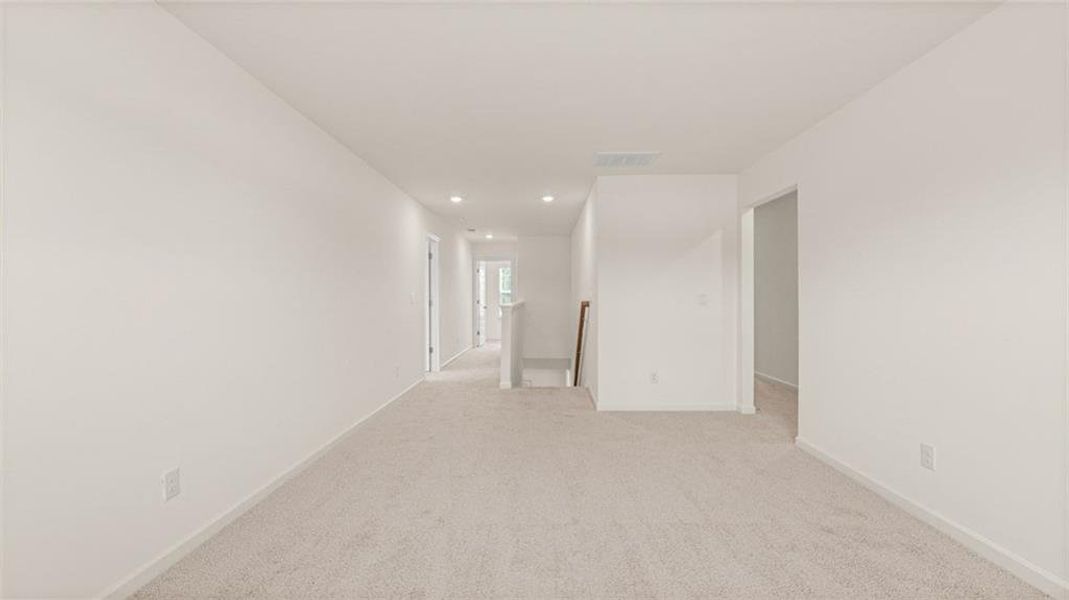 Spacious, unfurnished interior of a new home in , Loganville (Image 24).