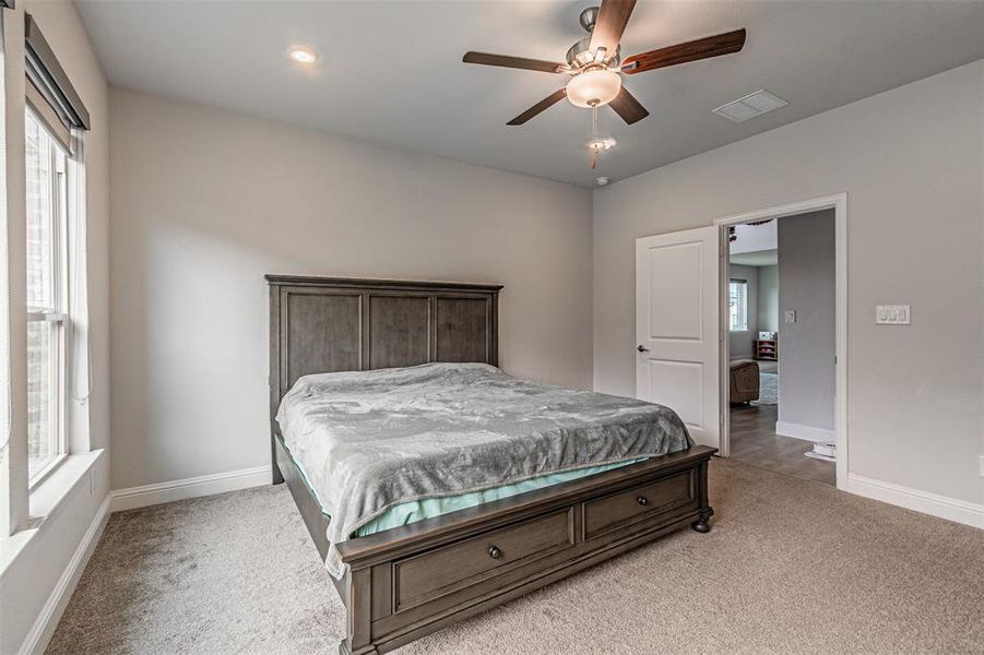 Furnished interior view inside a new home in Stoneridge, Melissa (Image 16).