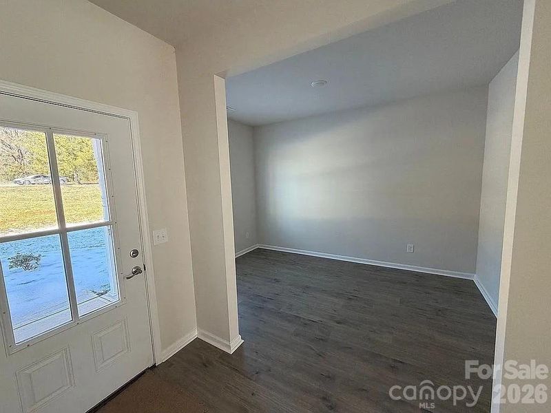 Entry/Office Entry/Office