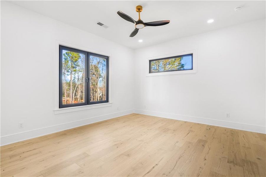 Spacious, unfurnished interior of a new home in , Lawrenceville (Image 67).