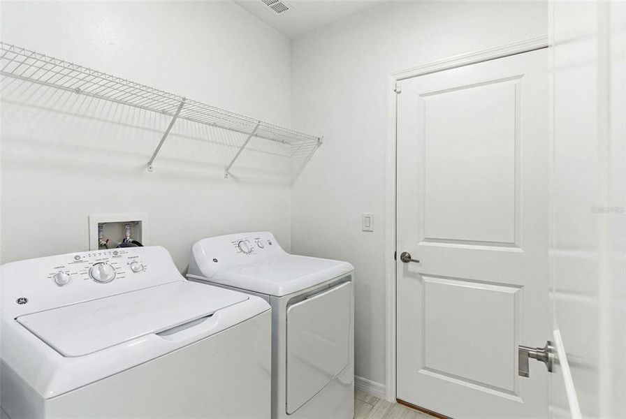 Close-up of interior finishes inside a home in Two Rivers, Zephyrhills (Image 21).