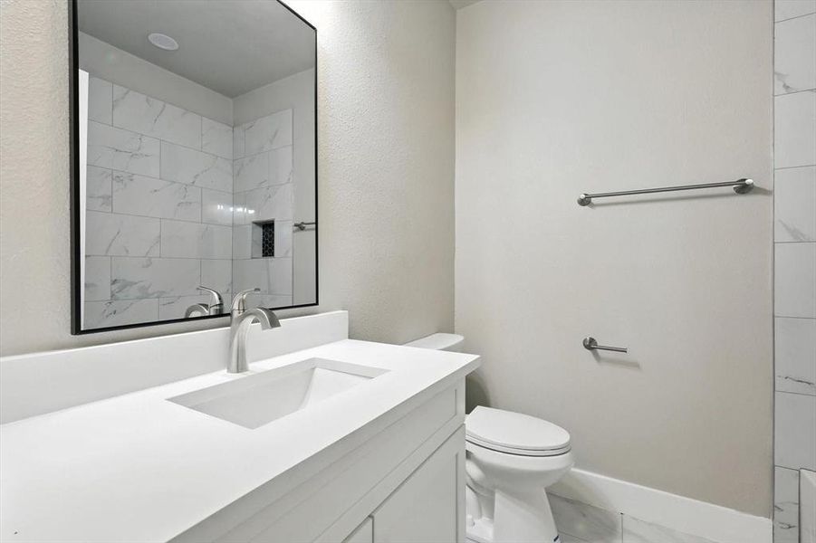 Furnished interior view inside a new home in , East Tawakoni (Image 13).