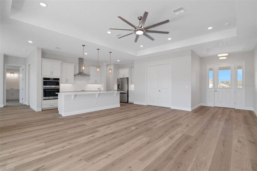 Spacious, unfurnished interior of a new home in , Ocala (Image 13).