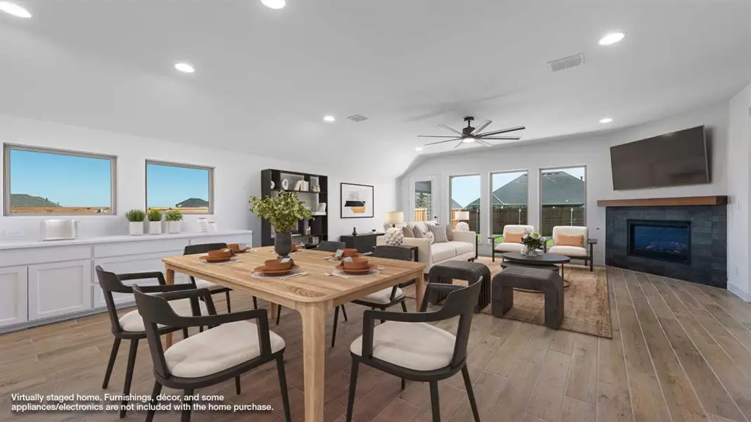 Furnished interior view inside a new home in Myrtle Creek 60', Waxahachie (Image 9).