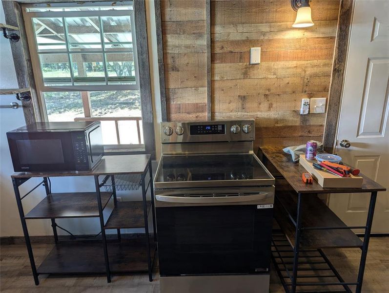 Furnished interior view inside a new home in , Granbury (Image 4). Furnished interior view inside a new home in , Granbury (Image 4).