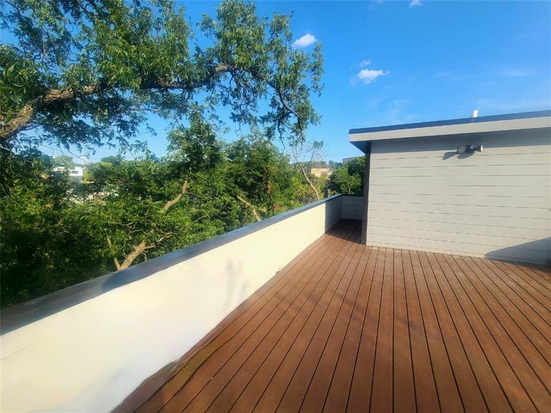 Front exterior of a new home in , Dallas, TX, highlighting curb appeal (Image 21).