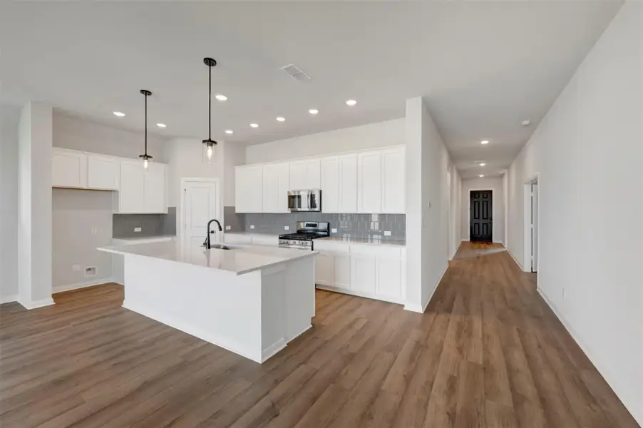 Furnished interior view inside a new home in Beacon Point at Lago Mar 50’ Homesites, Texas City (Image 6).